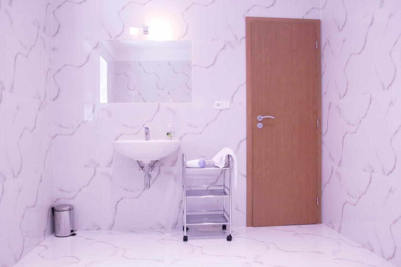 Cerny Kocour Apart Hotel Sarovy Exterior foto